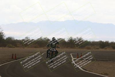 media/Sep-10-2022-SoCal Trackdays (Sat) [[a5bf35bb4a]]/Turn 2 (1pm)/